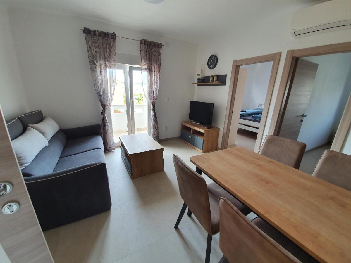 Apartmani Bozic-Tokic Krk Town Luaran gambar