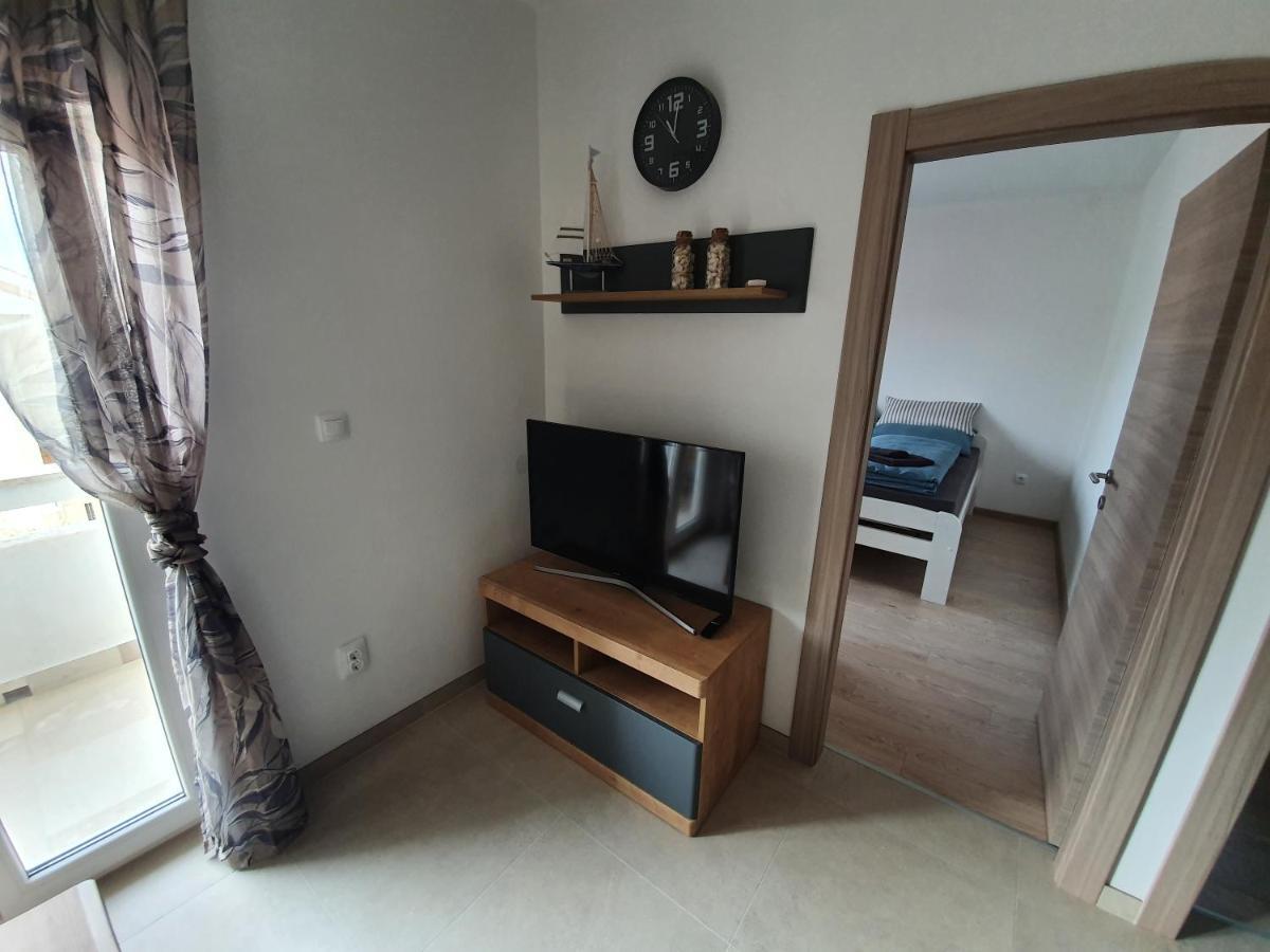 Apartmani Bozic-Tokic Krk Town Luaran gambar